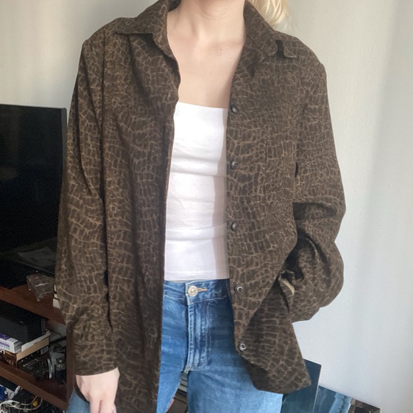 90s Alligator Print Light Jacket (10) - Picture 4 of 16